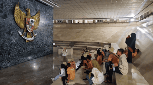 Merantau untuk Belajar: Perjalanan Pelajar Menemukan Cara Pandang Baru